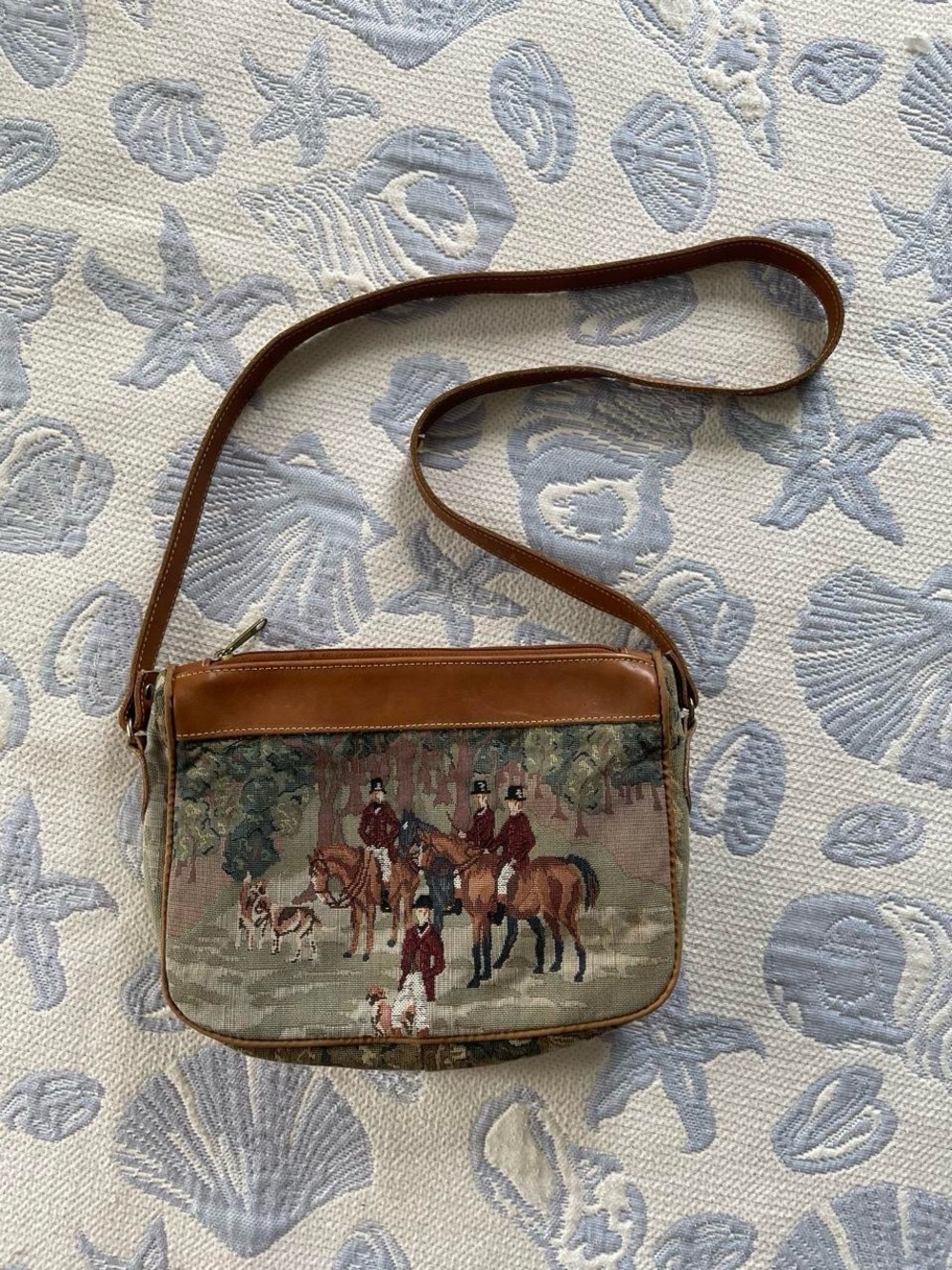 Vintage equestrian foxhunting tapestry shoulder bag/ orvis